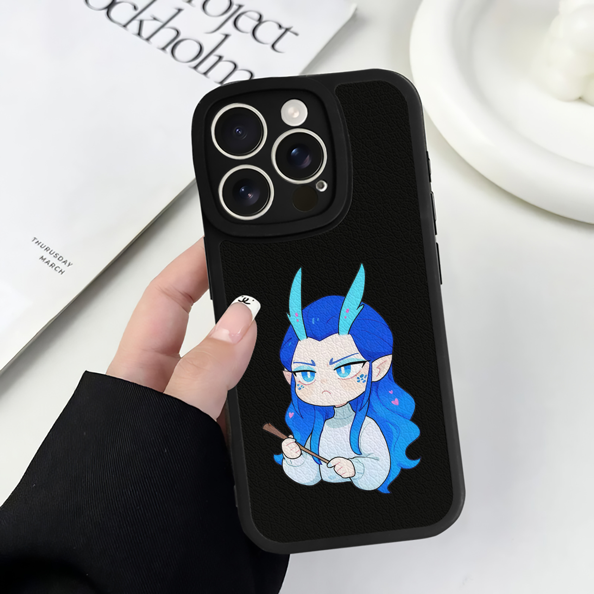 （画像用） Ne Zha 2 ナタ 魔童の大暴れ 【iPhone 16シリーズ対応】シリコンスマホケース（レザー調） 材質：シリコン